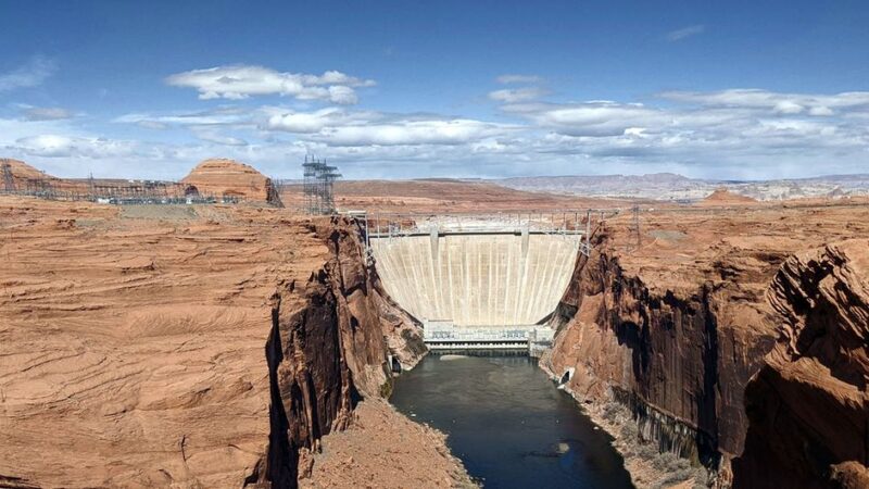 El clima seca los embalses del oeste estadounidense, que se enfrenta a la escasez de agua y energía