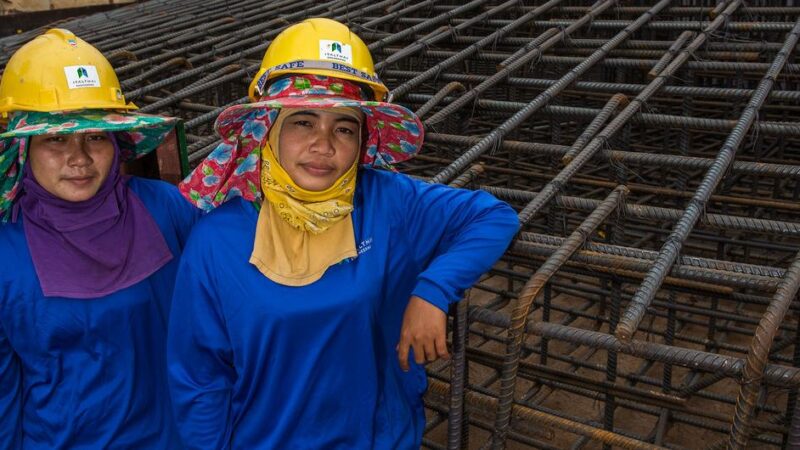 Las energías renovables crean un 700,000 puestos de trabajo en un año