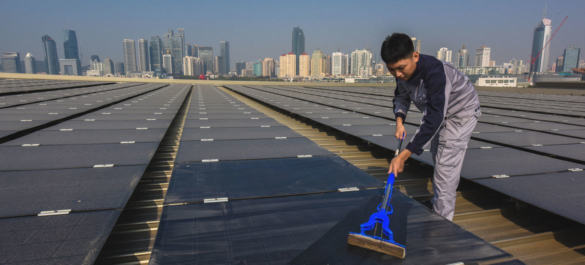 Guerras como la de Irán deben acelerar la carrera hacia las renovables y la independencia energética