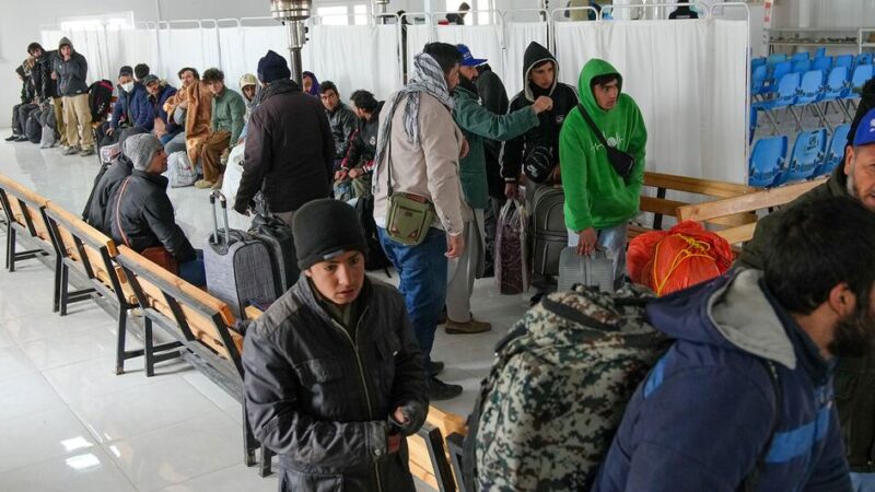 Por primera vez en años, cae el número de refugiados pero muchos regresan a un futuro incierto