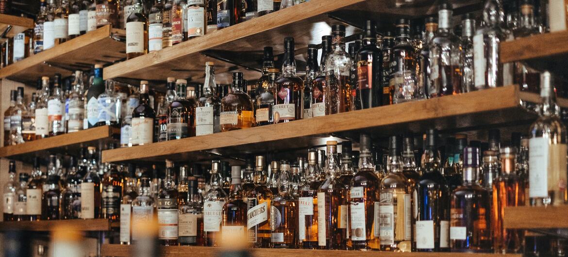 El impuesto al alcohol y las sodas en las Américas es demasiado bajo: el cuerpo paga lo que falta